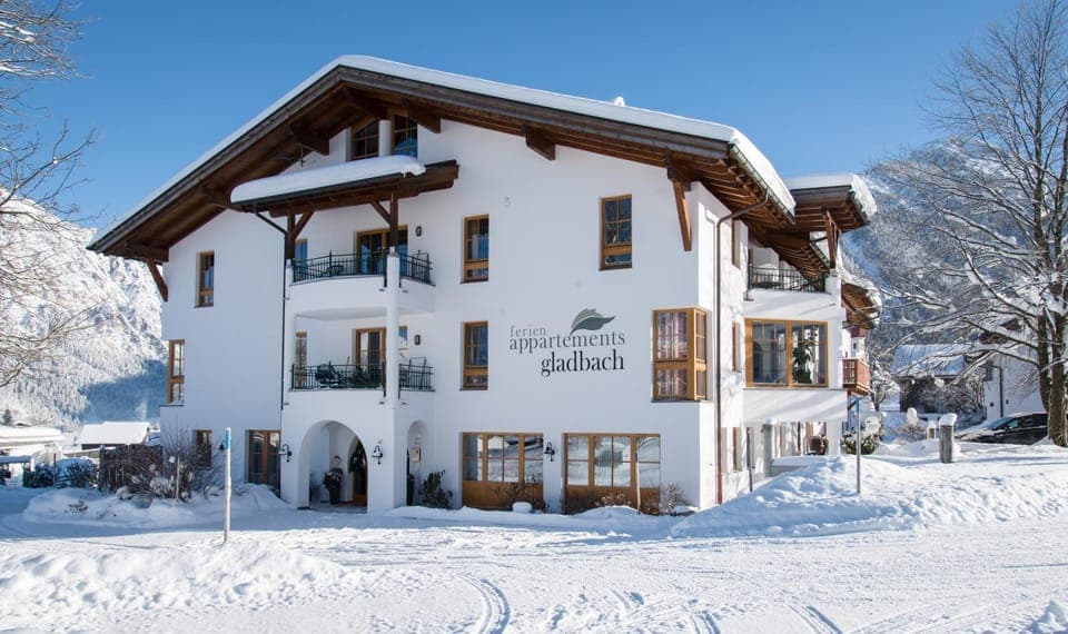 Property building, Winter