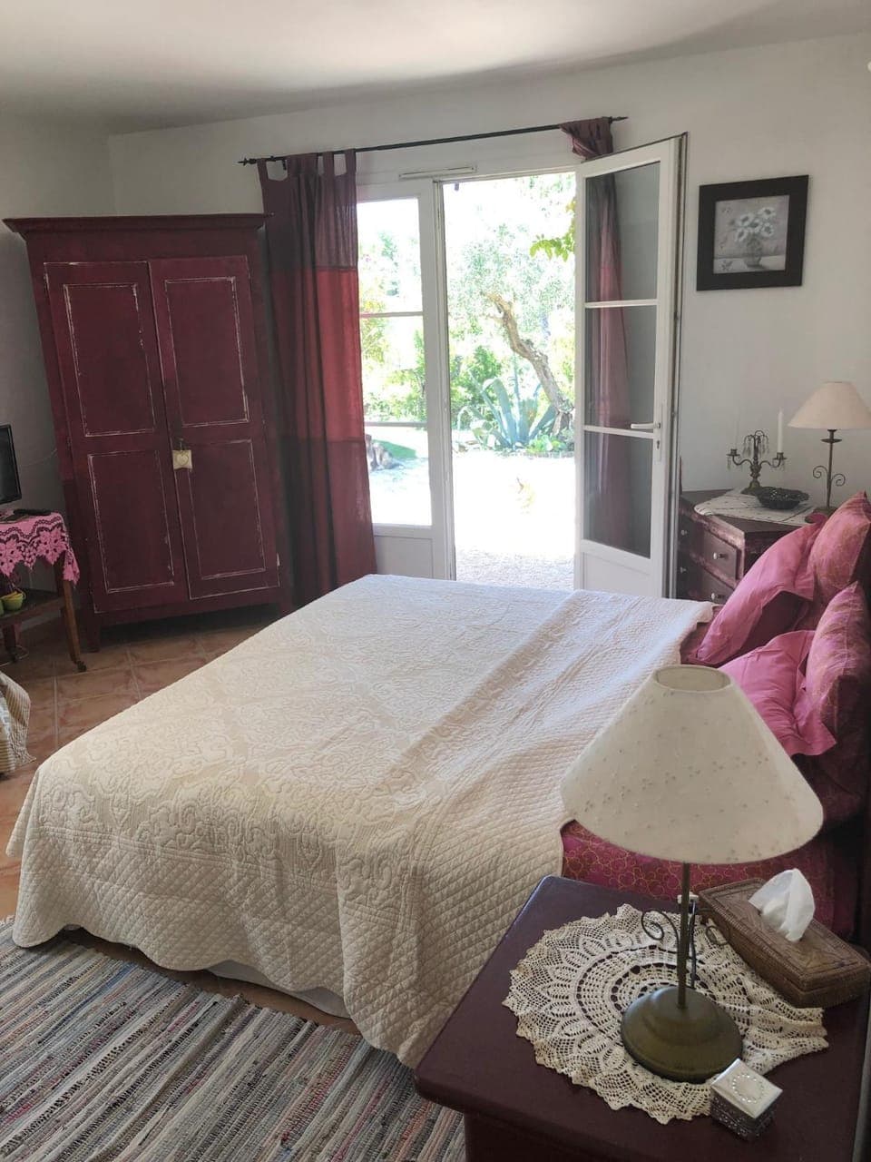 View (from property/room), Photo of the whole room, Bedroom