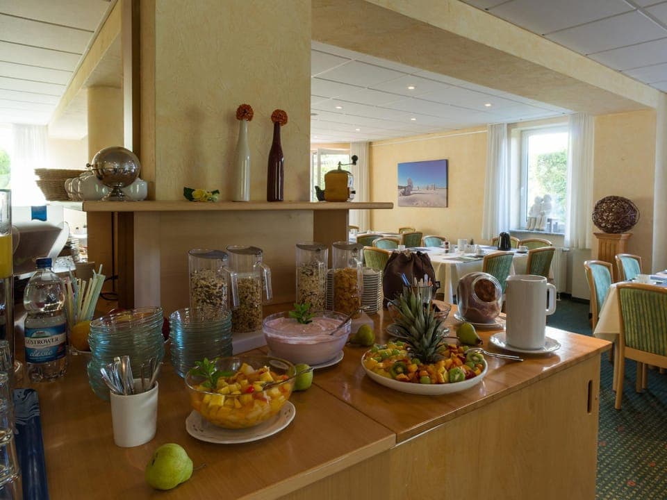 Breakfast, Buffet breakfast