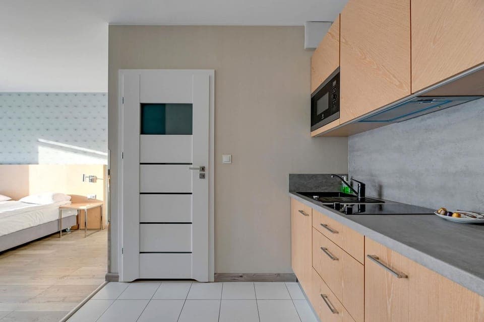 Bed, Kitchen or kitchenette, Photo of the whole room, Bedroom, stove