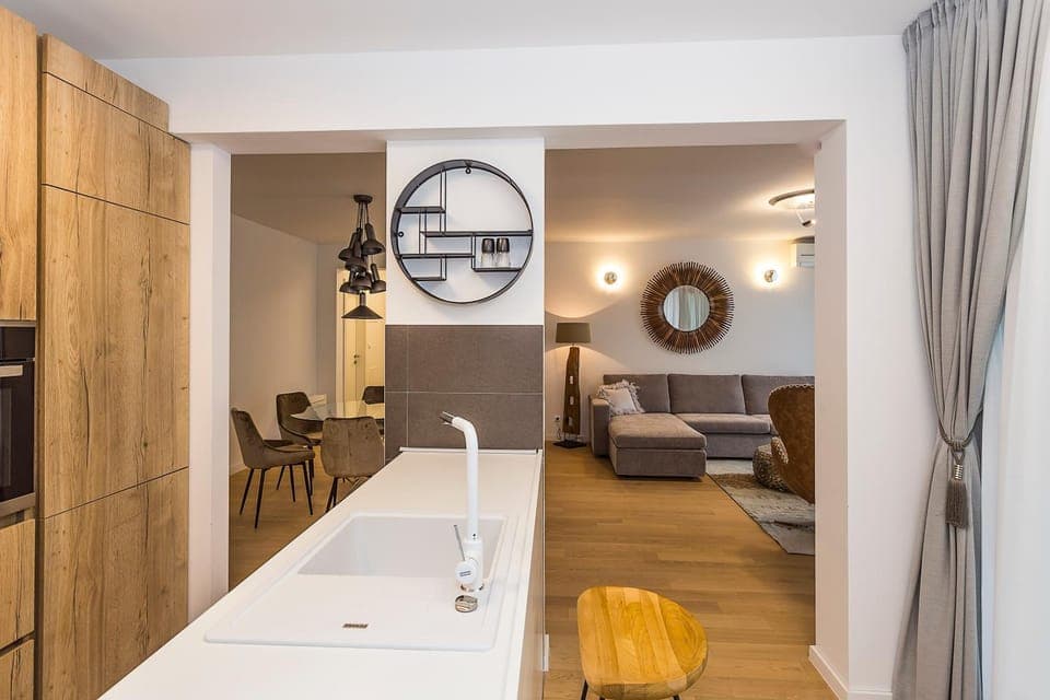 Kitchen or kitchenette, Living room