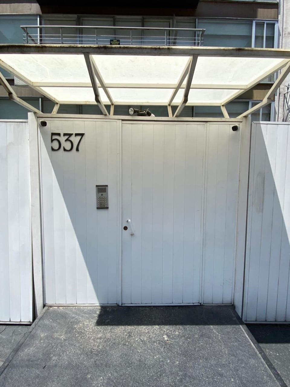 Property building, Facade/entrance