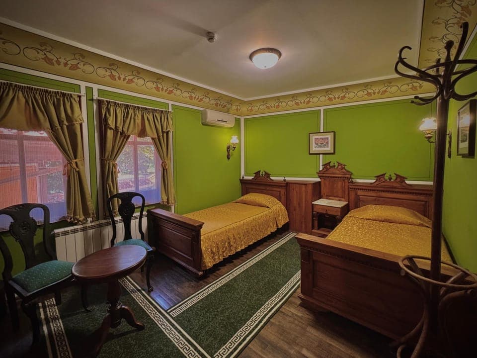 Bed, Seating area, Bedroom