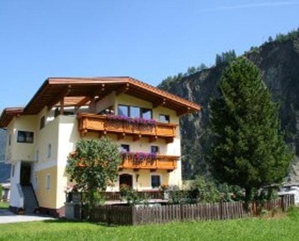 Property building, Spring