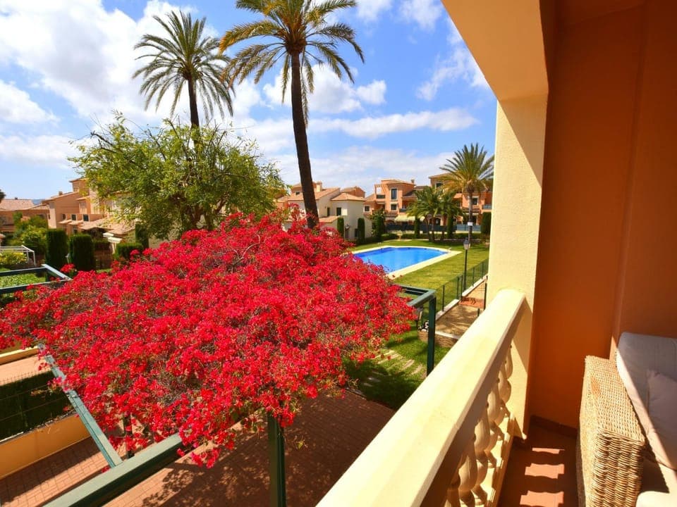 Balcony/Terrace, Garden view