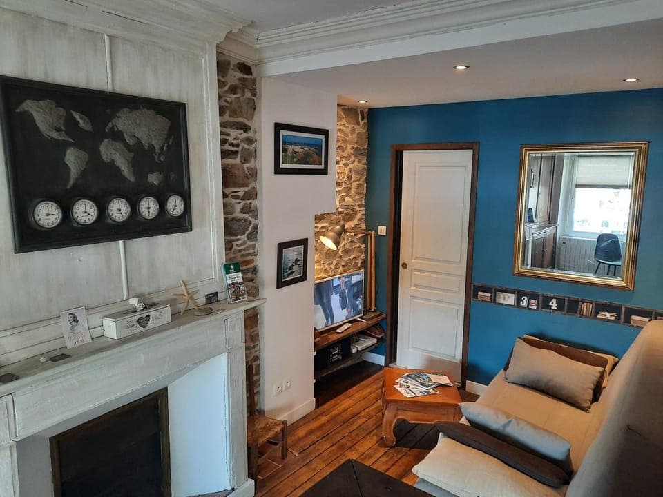 Property building, Living room