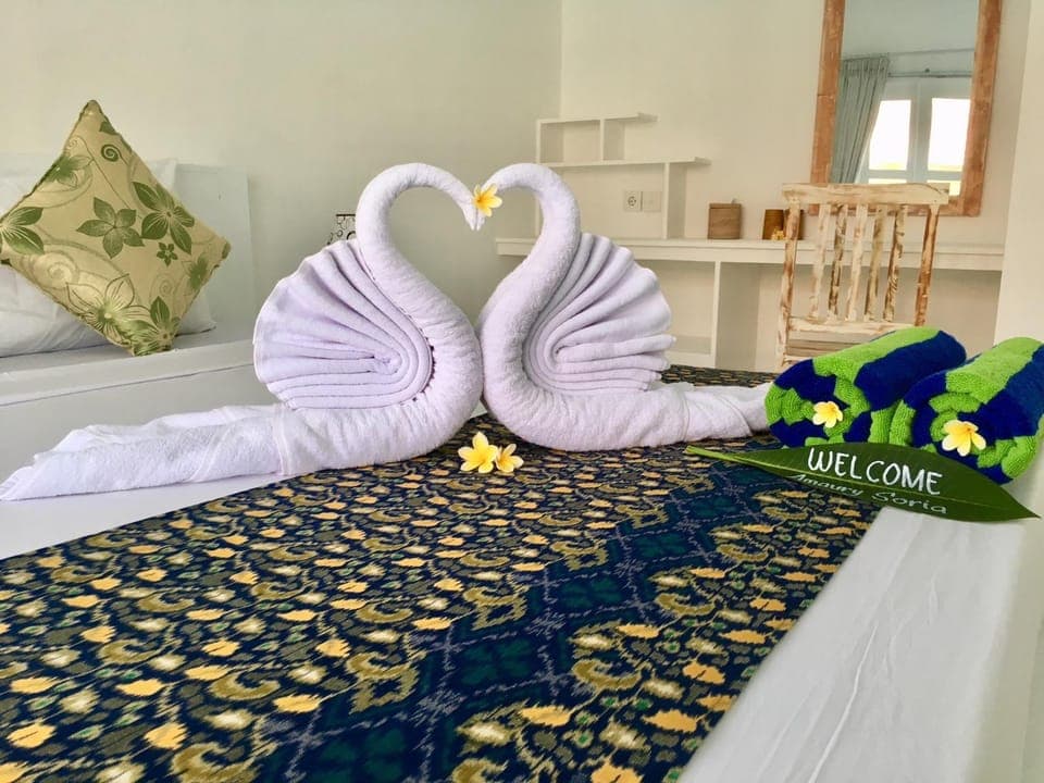 Photo of the whole room, bunk bed