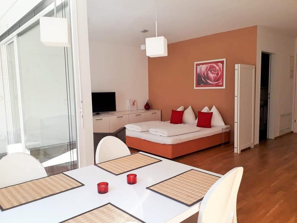 Living room, Dining area