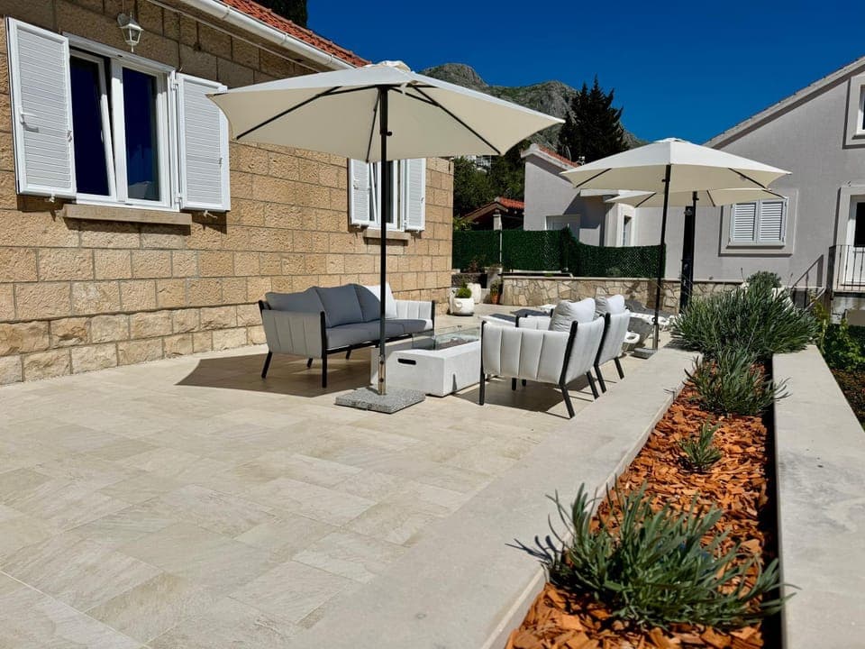 Property building, Patio, Day, Seating area, Garden view