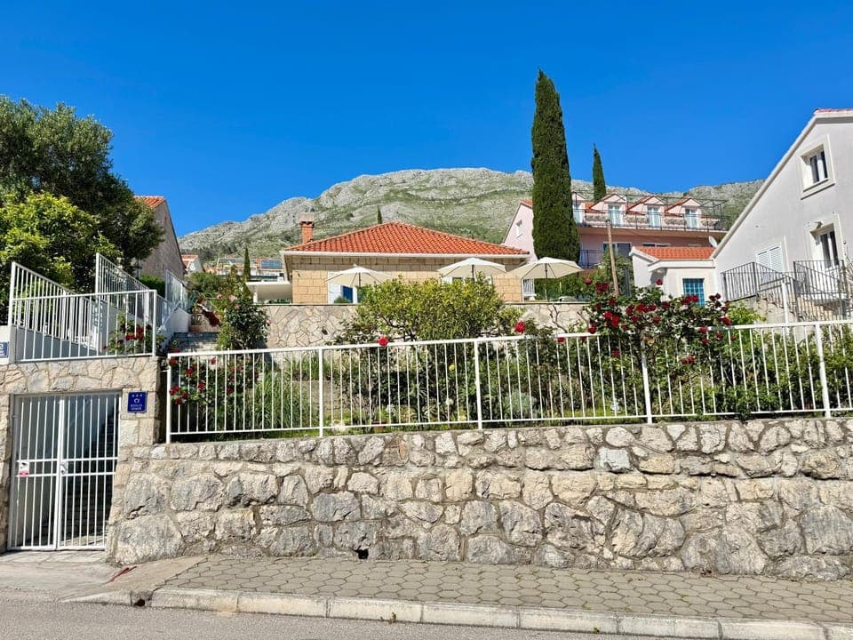 Property building, Day