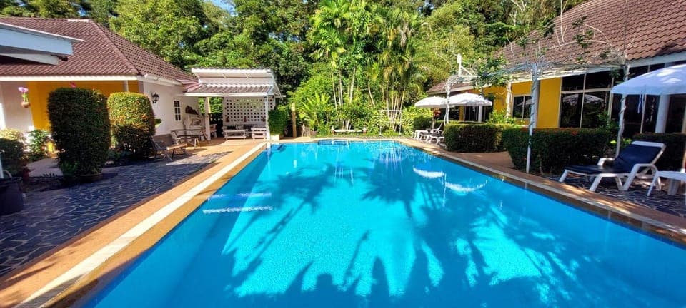 Pool view, Swimming pool