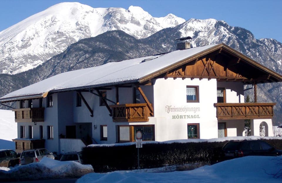 Facade/entrance, Winter