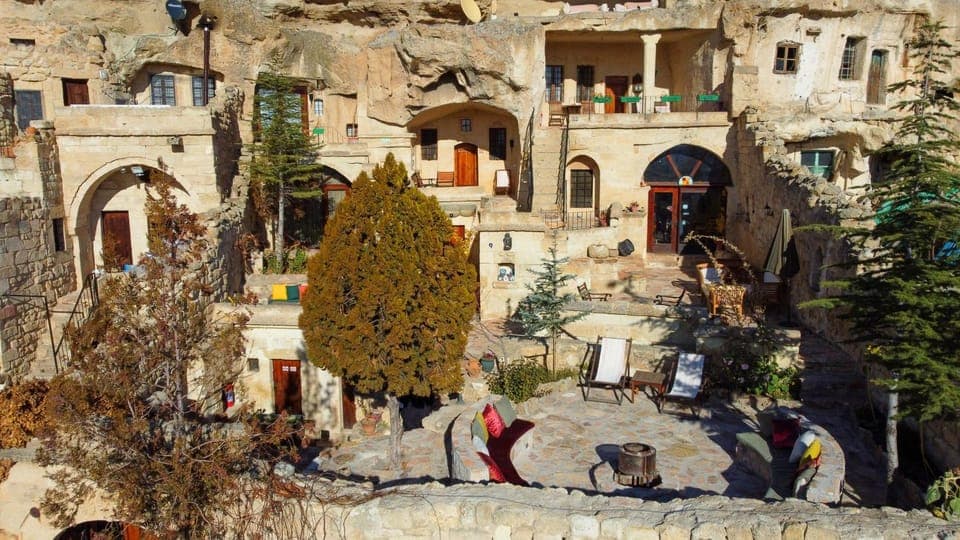 Property building, Nearby landmark, Landmark view