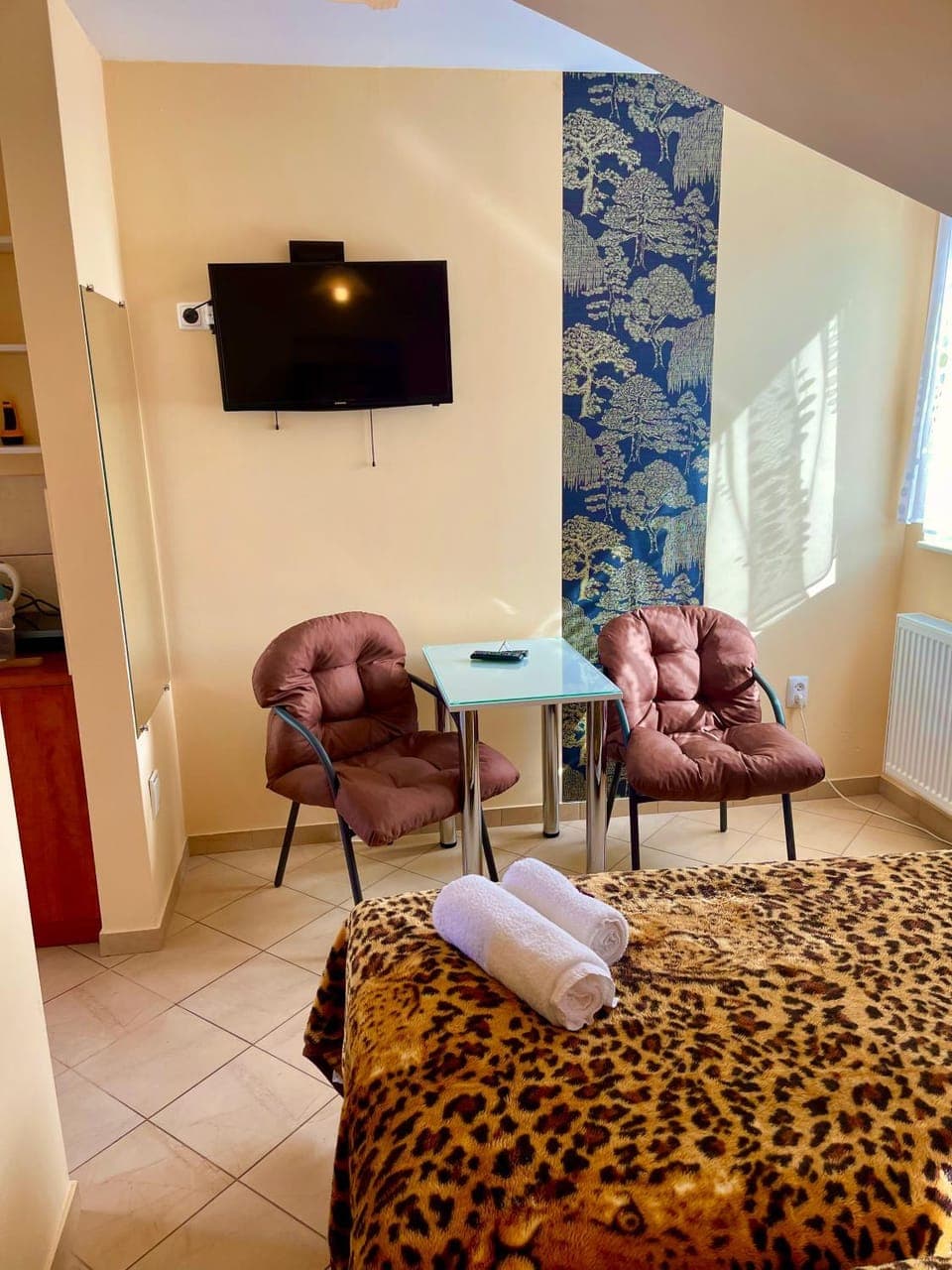 Photo of the whole room