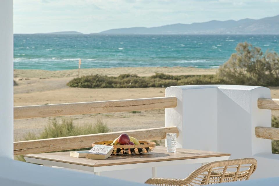 Property building, Patio, Restaurant/places to eat, Spring, Bed, Off site, Day, Natural landscape, Snorkeling, View (from property/room), Balcony/Terrace, Fitness centre/facilities, Seating area, Dining area, Beach, Beach, Logo/Certificate/Sign, Logo/Certificate/Sign, Mountain view, Sea view, Sea view, Breakfast, Breakfast, Buffet breakfast, Asian breakfast, Alcoholic drinks, Alcoholic drinks, Non alcoholic drinks, Non alcoholic drinks, Seasons, Sunrise, Sunset, Certificate/Award, Certificate/Award, concierge, sunbed, sunbed