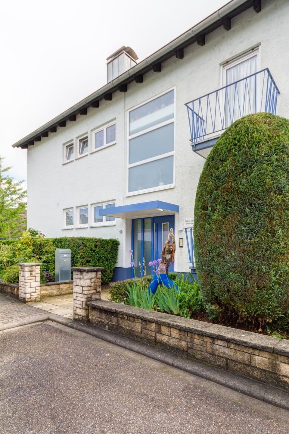 Property building, Facade/entrance