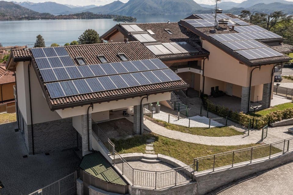 Property building, View (from property/room)