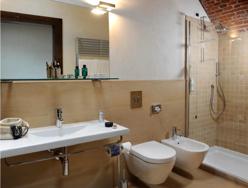 Shower, Toilet, Bathroom