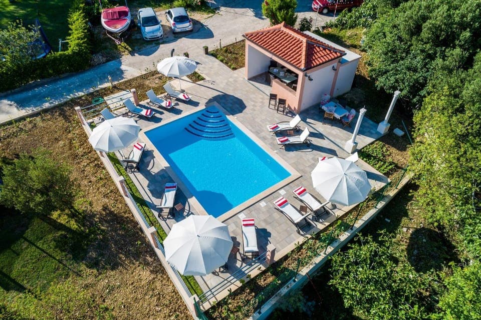 Property building, Swimming pool