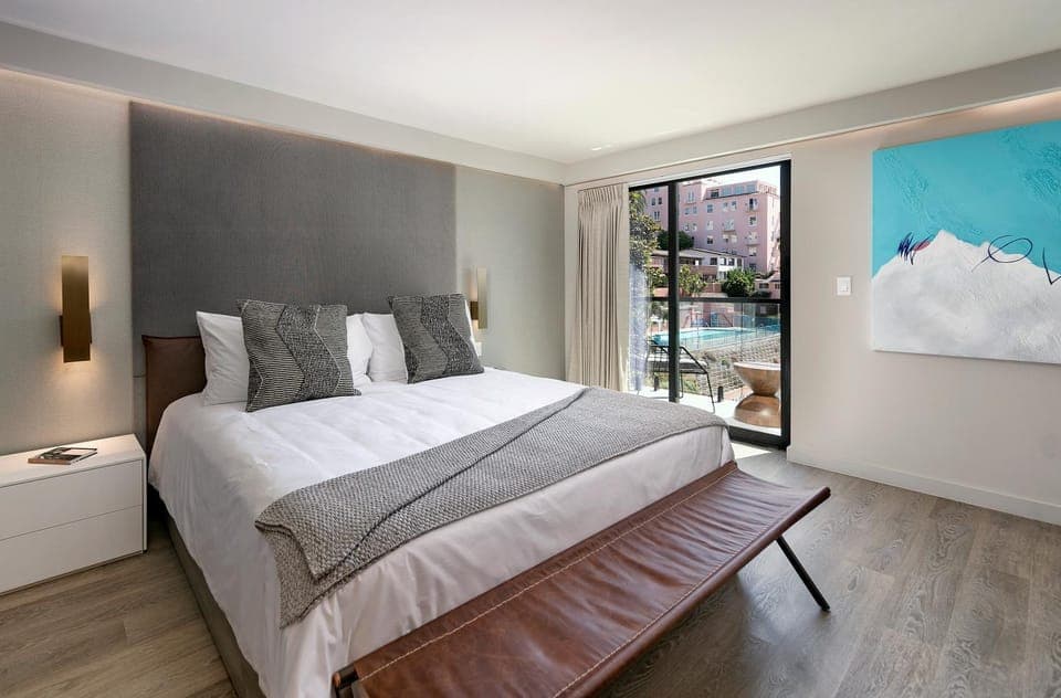 Bed, Balcony/Terrace, Photo of the whole room, Pool view