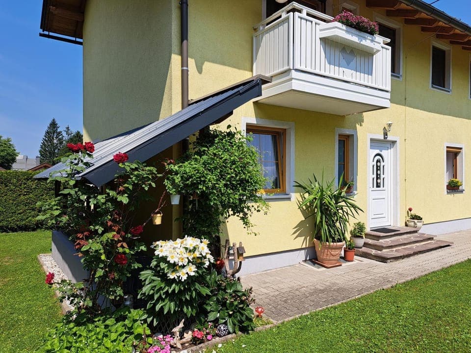 Facade/entrance, Garden