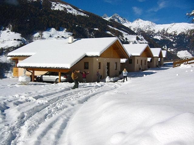 Property building, Winter