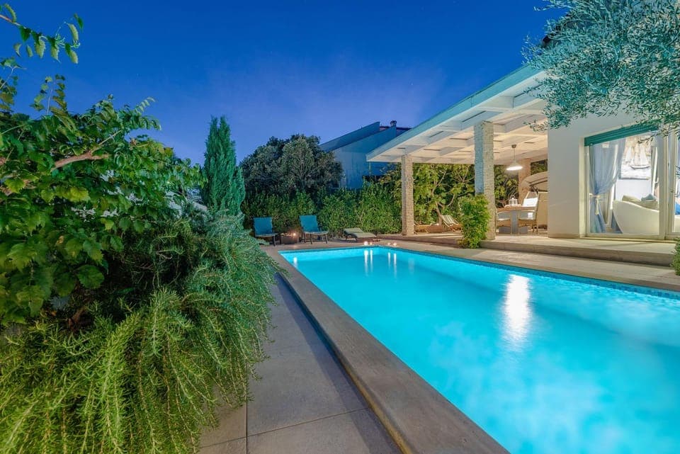 Patio, Night, Summer, On site, Garden view, Pool view, Swimming pool