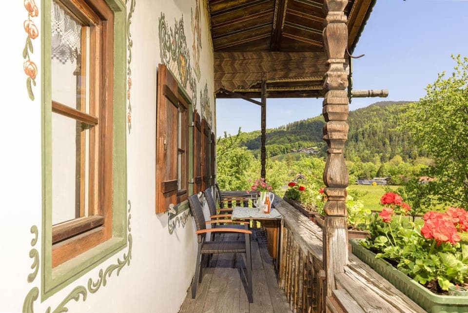 Spring, Day, Natural landscape, View (from property/room), Balcony/Terrace, Dining area, Garden view, Mountain view