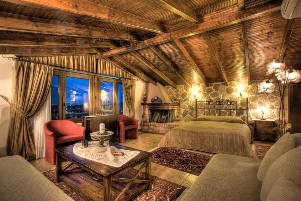 Bed, Living room, Photo of the whole room, Bedroom