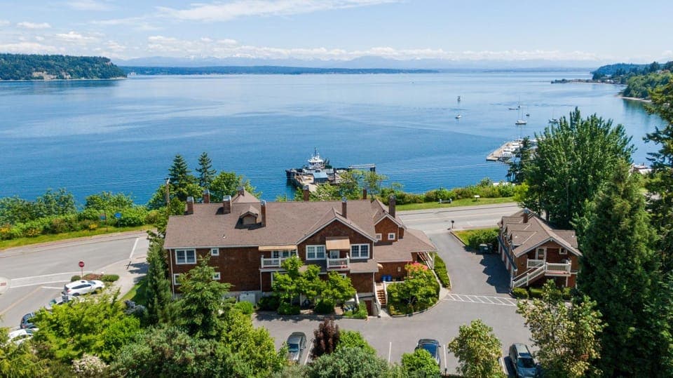 Property building, Sea view