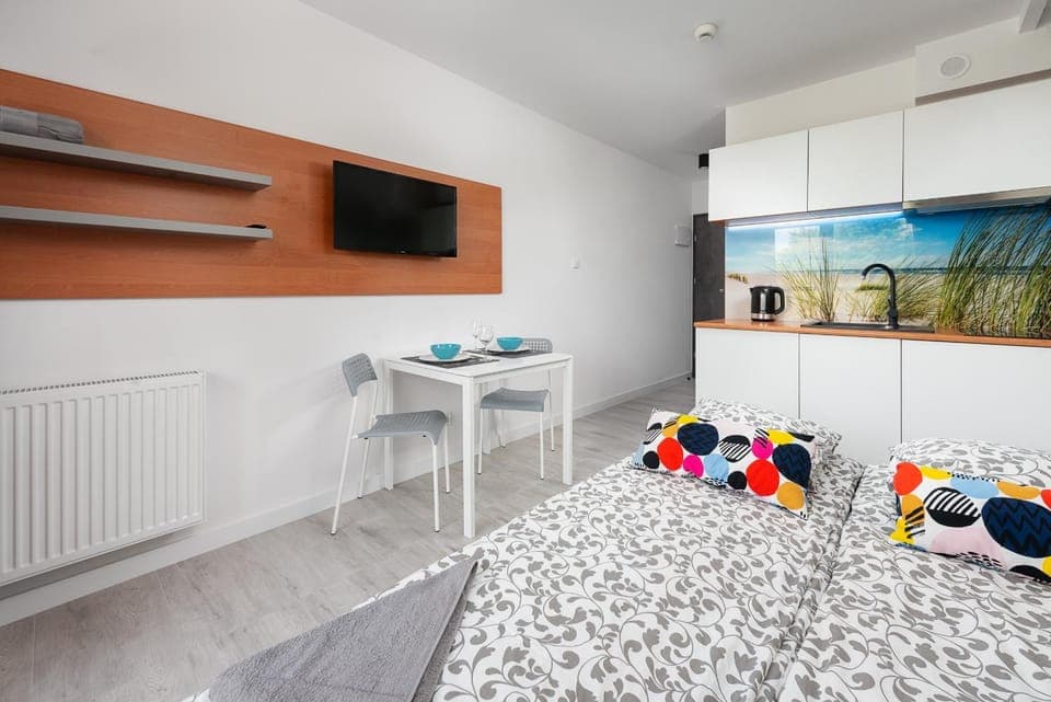 Bed, Kitchen or kitchenette, Photo of the whole room