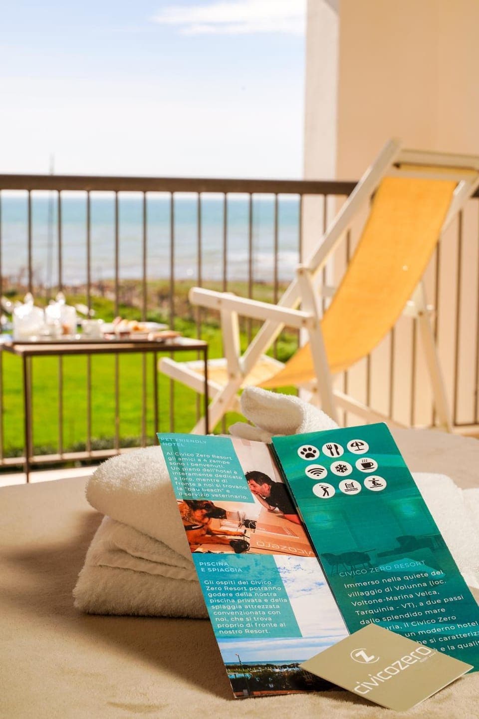 Day, Natural landscape, Summer, View (from property/room), Balcony/Terrace, Decorative detail, Bedroom, Landmark view, Sea view