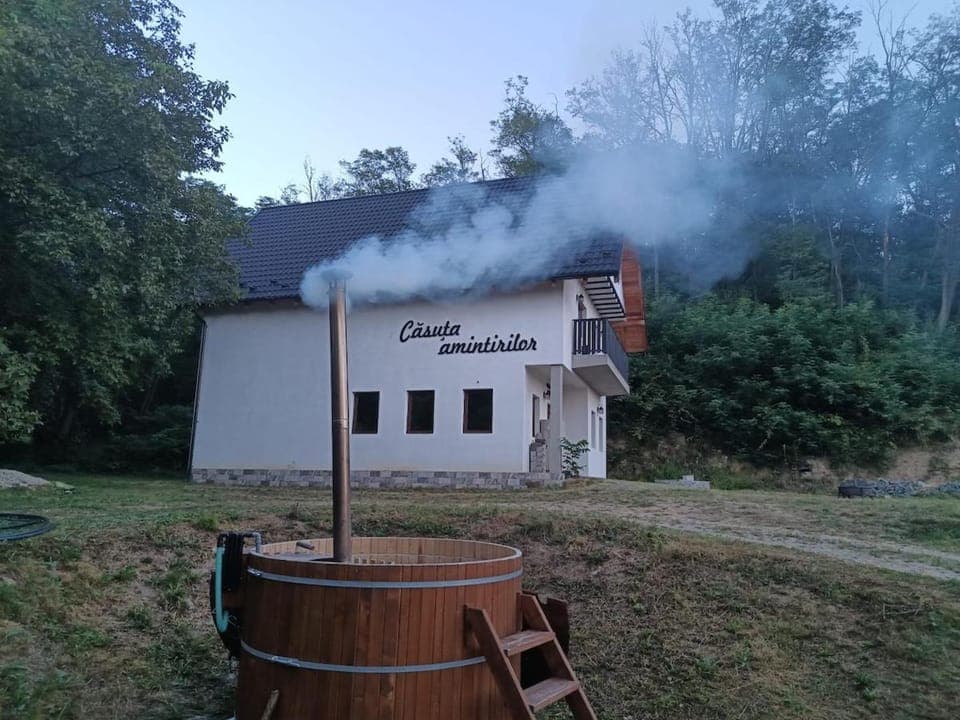 Property building, Day