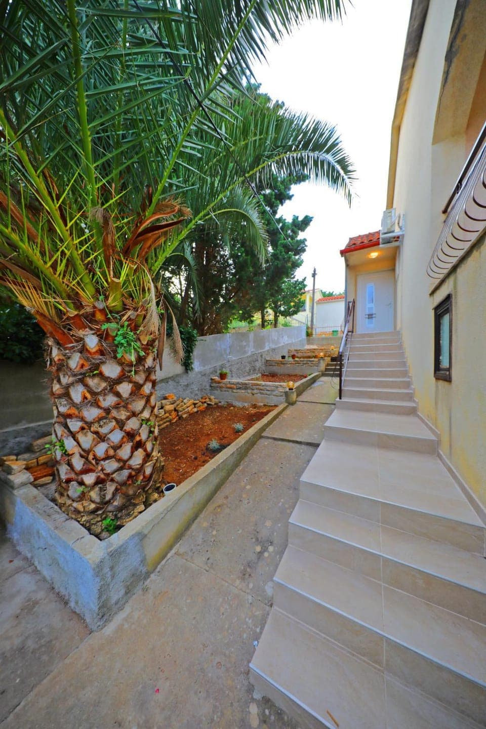 Patio, Facade/entrance, Garden