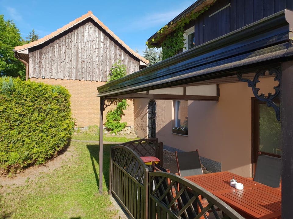 Patio, BBQ facilities, Garden, Balcony/Terrace