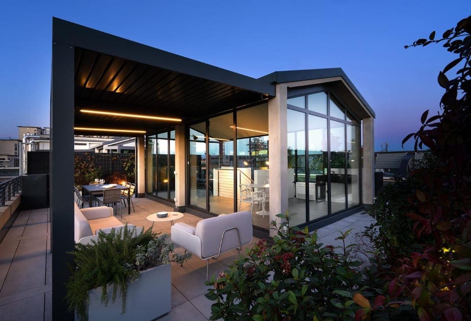 Property building, Patio, Day, View (from property/room), Balcony/Terrace, Kitchen or kitchenette, Living room