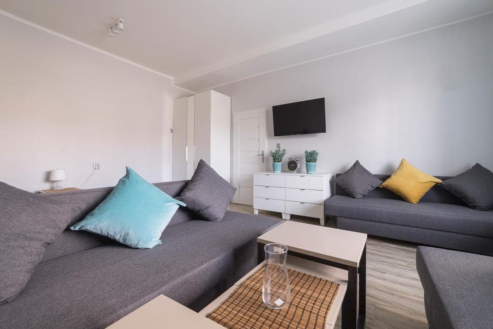 Living room, Photo of the whole room