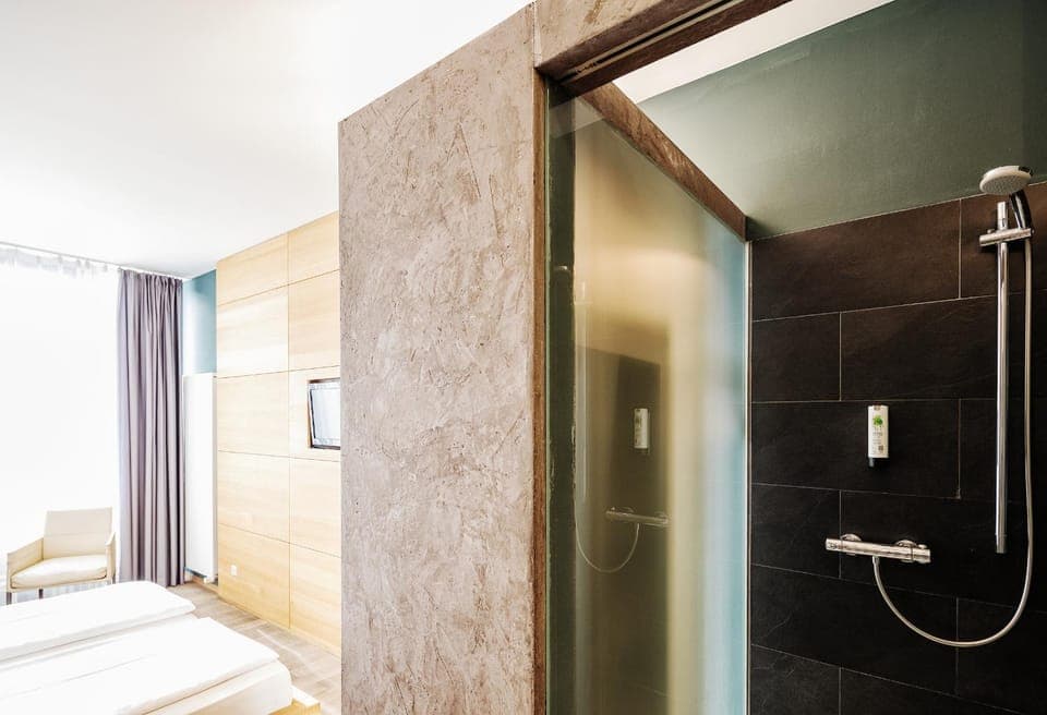 Bathroom, Photo of the whole room