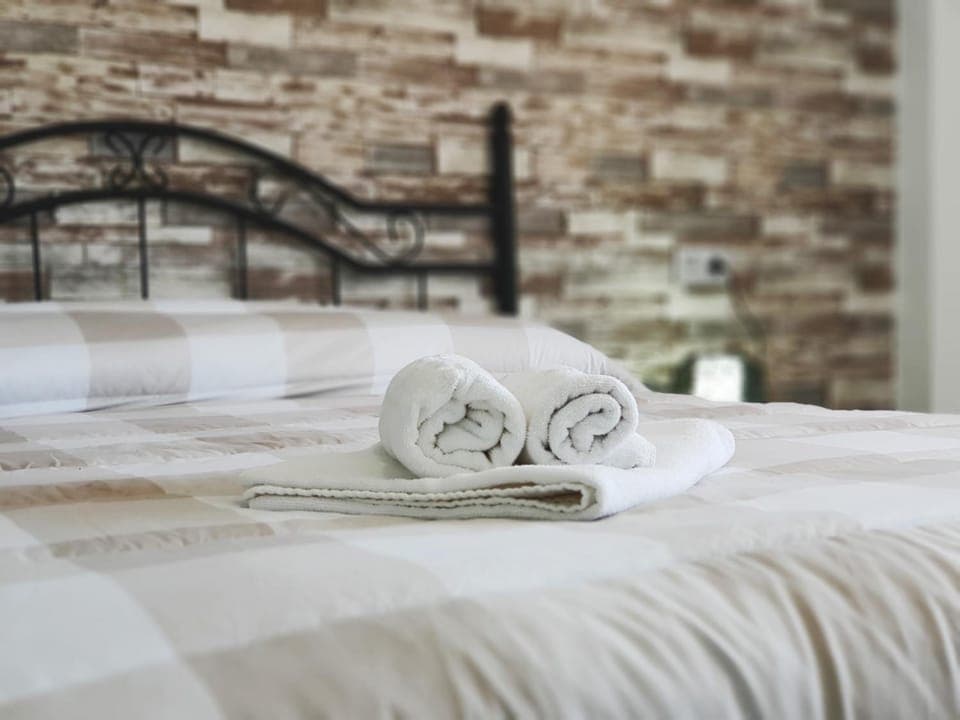 Bed, Other, Bedroom