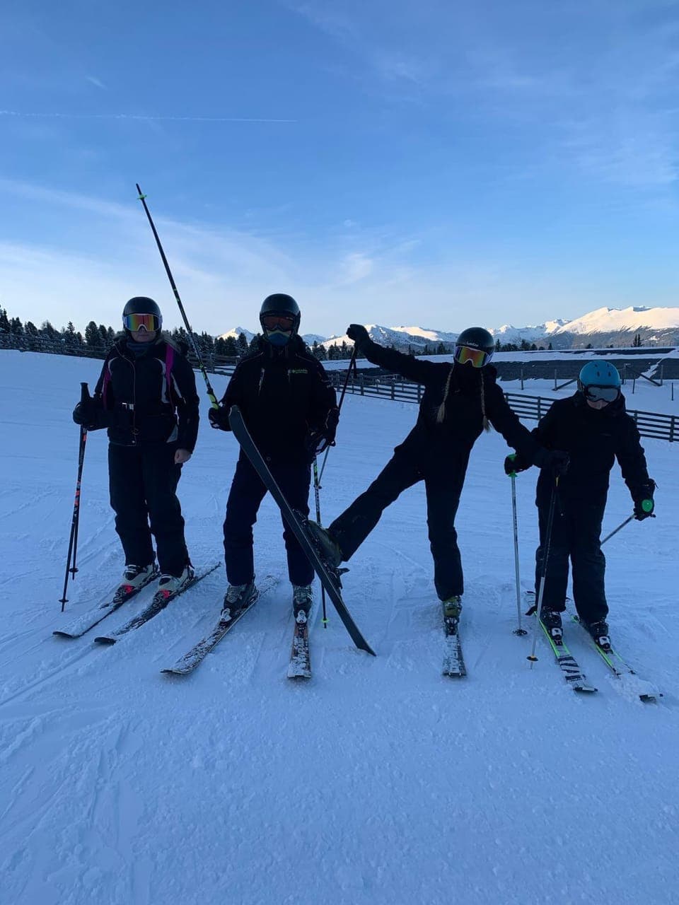 Nearby landmark, Neighbourhood, Ski School, Ski School, Skiing, Skiing, Sports