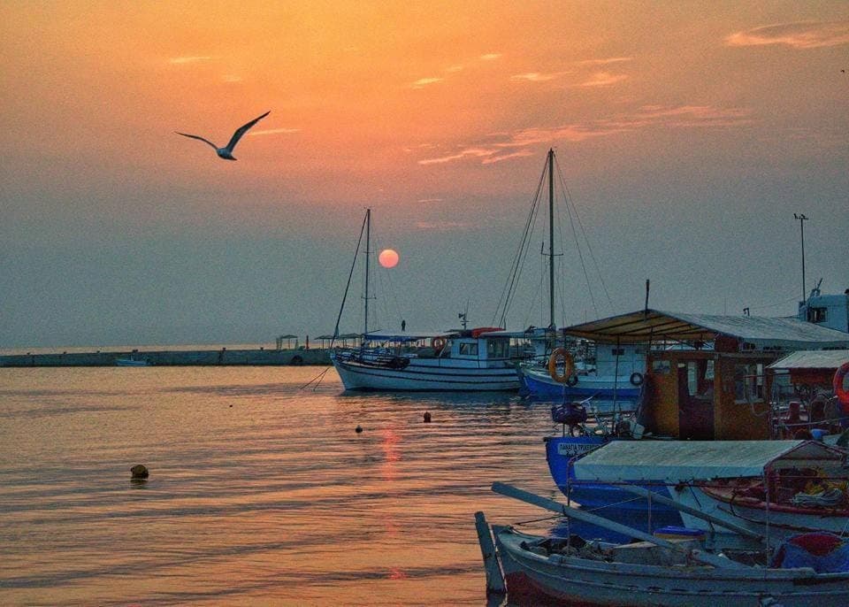 Nearby landmark, Day, Natural landscape, Sea view, Sunrise