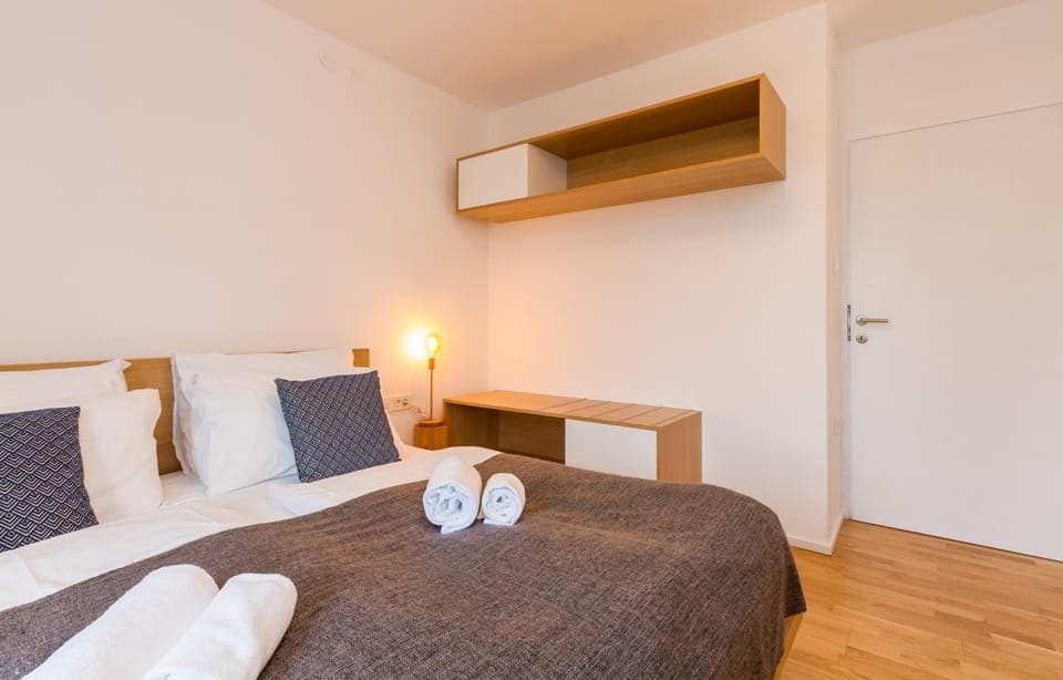 Bed, Photo of the whole room