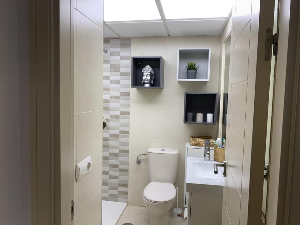Bathroom, Bathroom