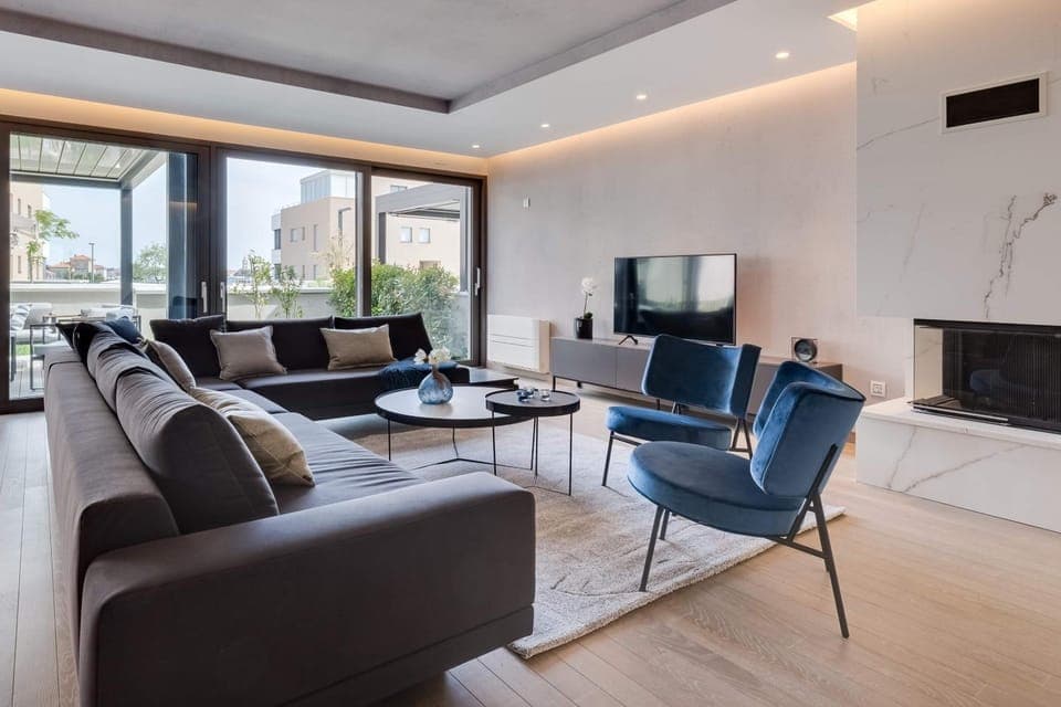 Living room, Seating area