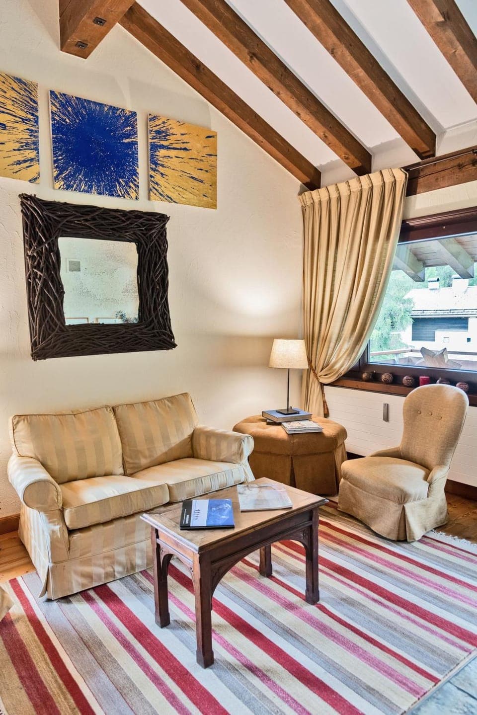 Communal lounge/ TV room, Living room