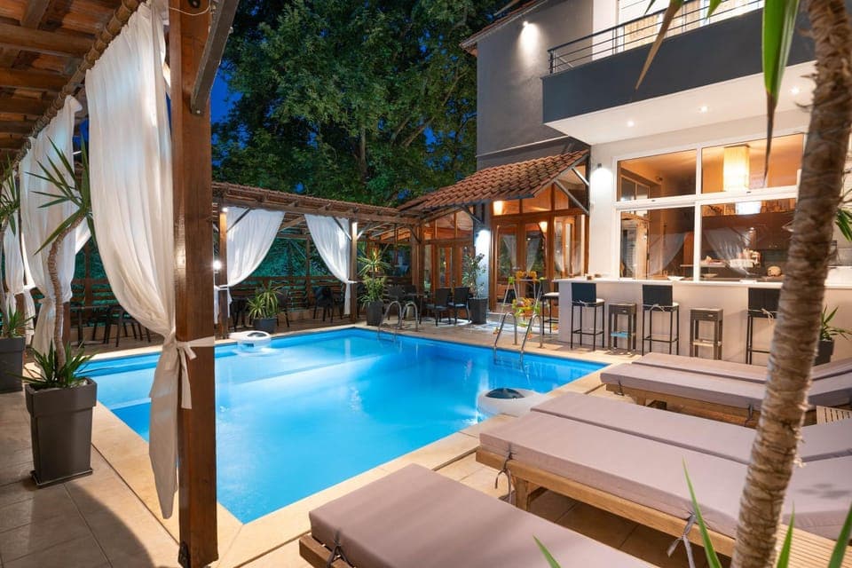 Pool view, Swimming pool