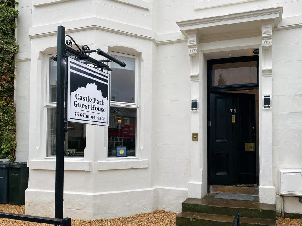 Property building, Facade/entrance, Property logo or sign