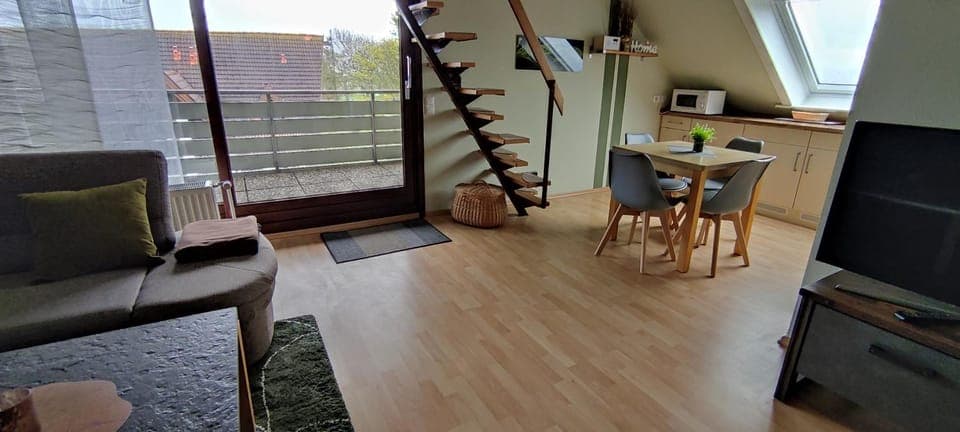 Living room, Dining area