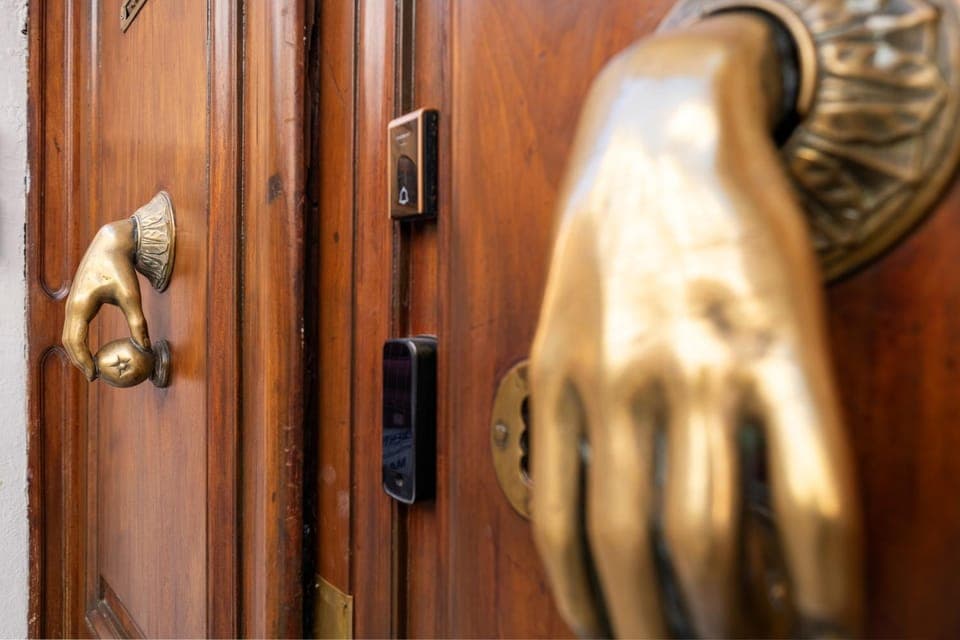Property building, Facade/entrance