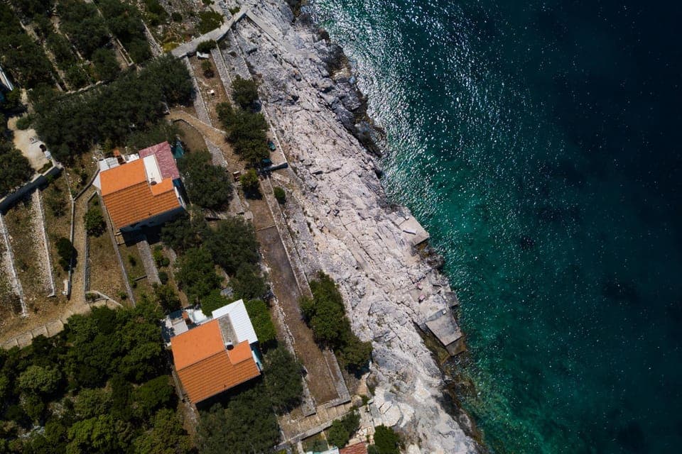 Neighbourhood, Natural landscape, Beach